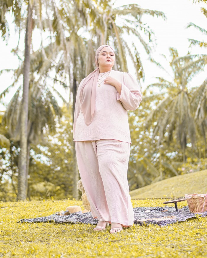 Kesha Suit (Ivory Pink)